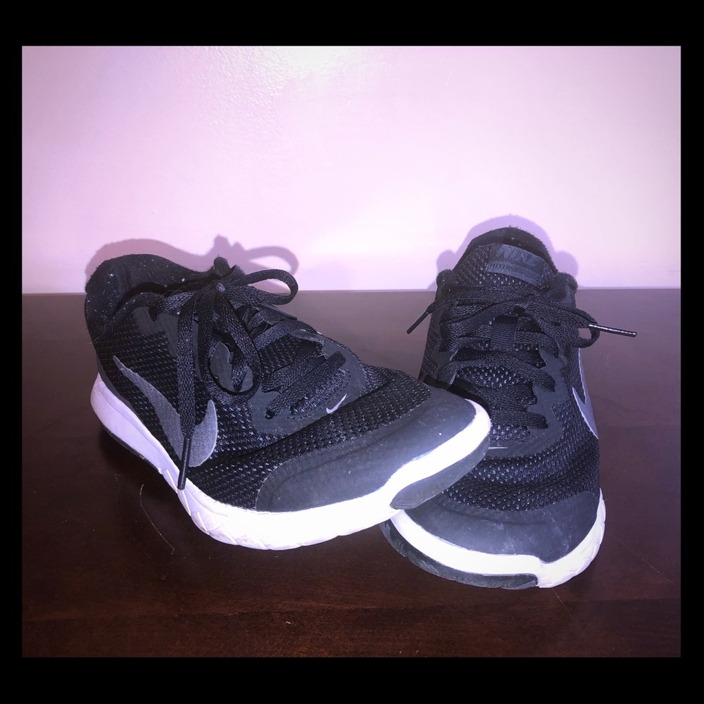 Women’s Nike Flex Experience Run 4